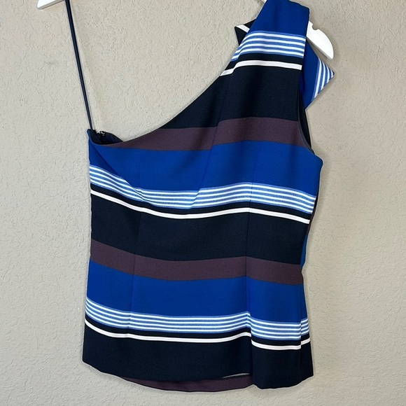 Banana Republic One Shoulder Bow Detail Striped Side Zip Top Size 6 - Picture 4 of 11